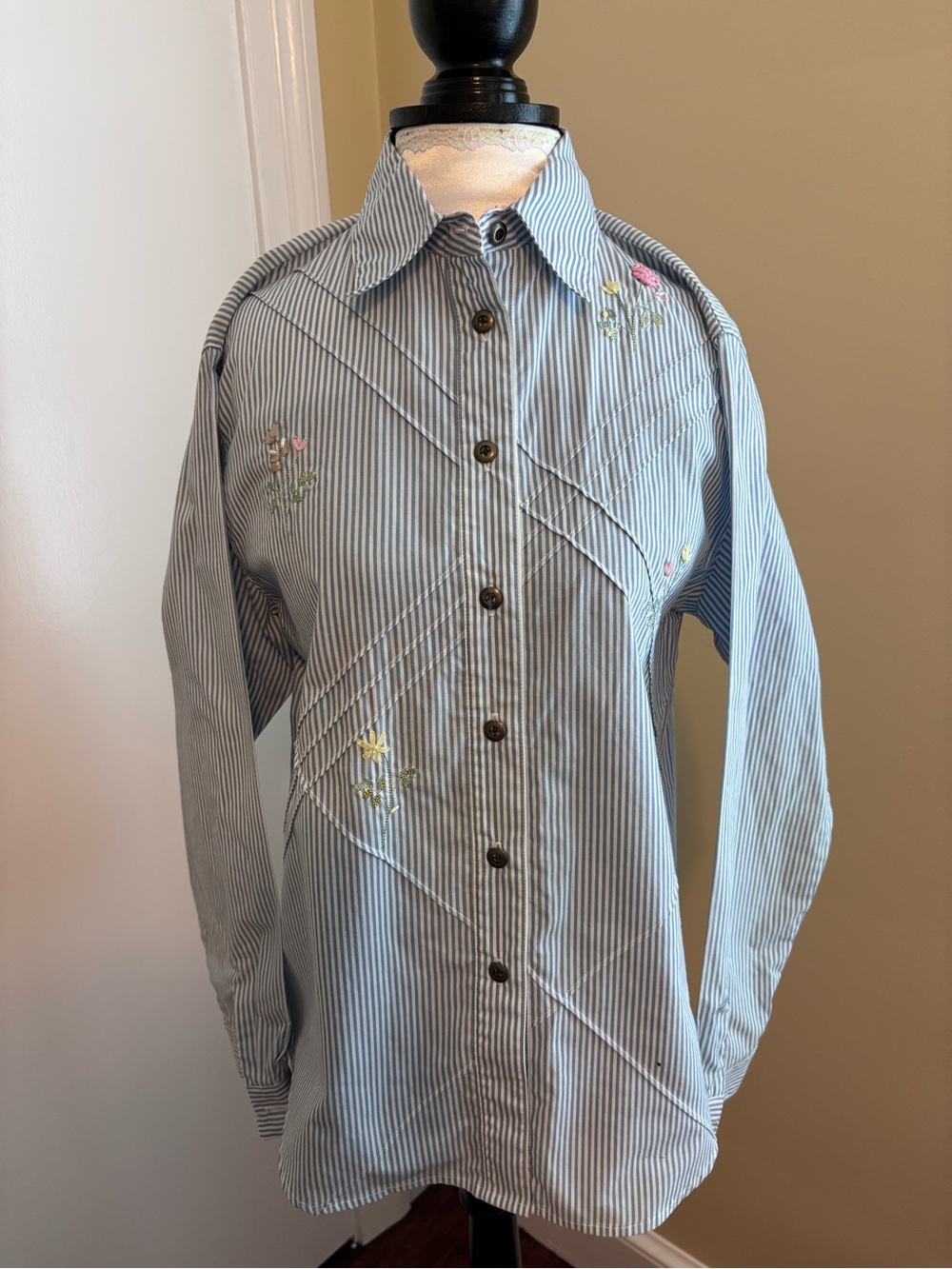 KORET City Blues Petite Button Down